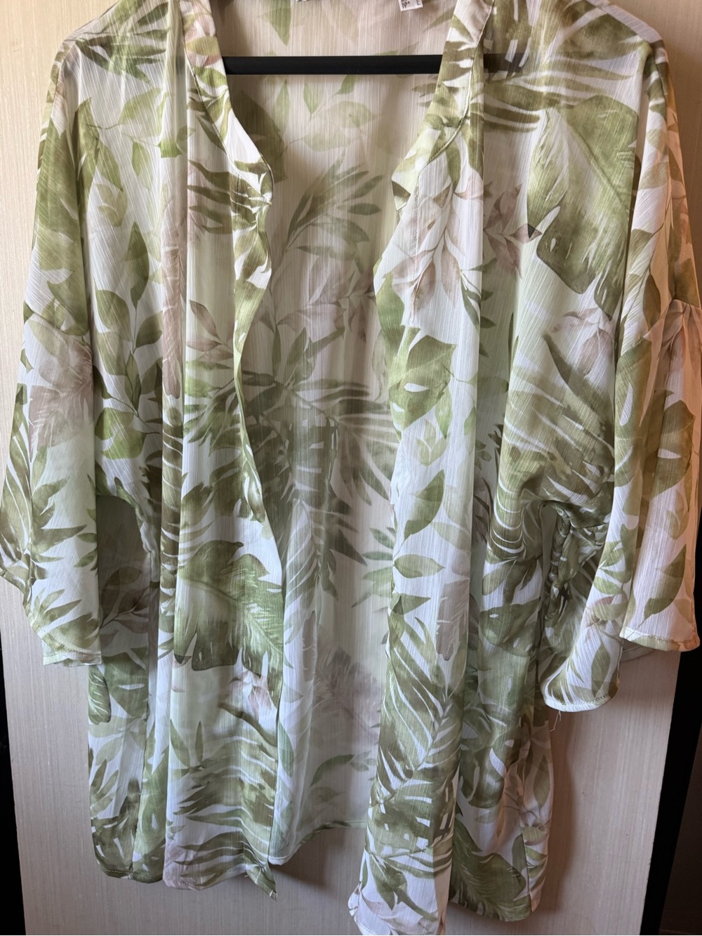 Lightweight Green Leaf Print Open-Front Women's Top